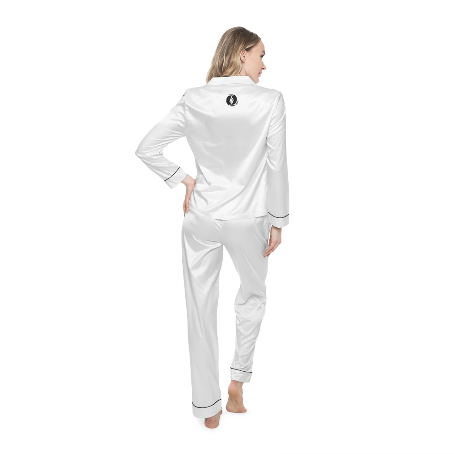 Elegant Women's Satin Pajamas Set - Luxurious Comfort for Cozy Nights Islamic Clothing
